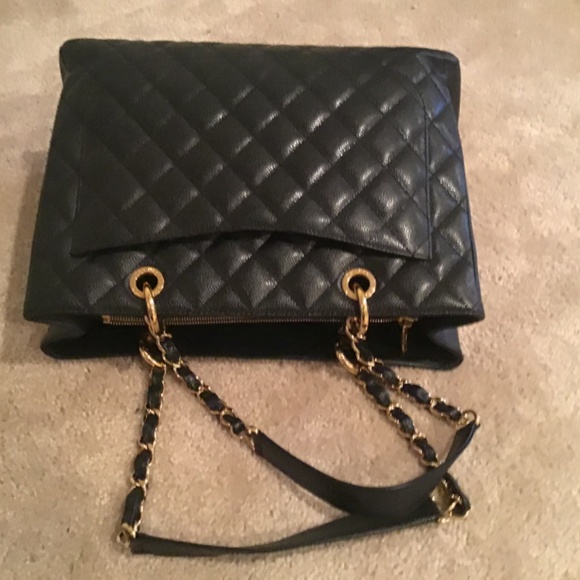 CHANEL Bag - Picture 4 of 16
